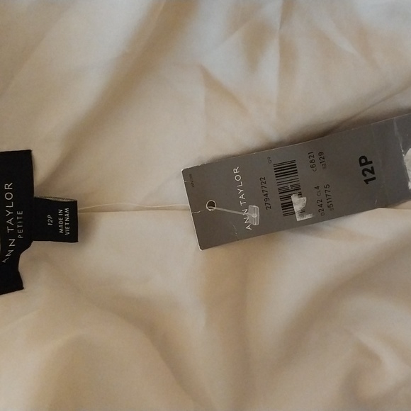 Ann Taylor NWT  Fringe Blazer. - Picture 6 of 6